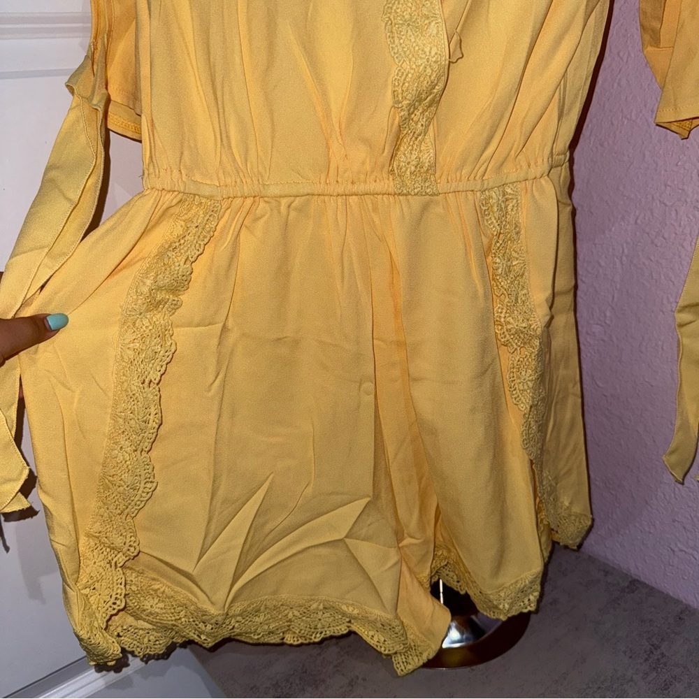 Yellow Romper - Size Medium - Picture 4 of 6